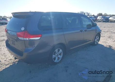 2011 Toyota Sienna Base V6 z USA, uszkodzony, nr VIN 5TDZK3DC3BS168691